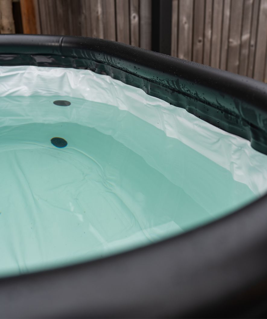 Watery opblaasbaar ijsbad - Hero Max - Zwart